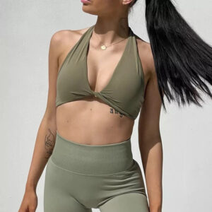 Custom 2024 althletic Fitness wear Soil Front Twist yoga Bra  women workout Halter sports Bra