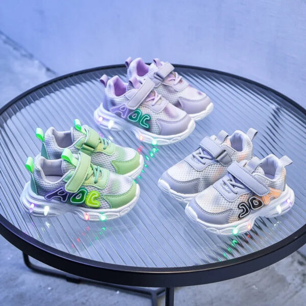 Kids Sneakers - Model #102805
